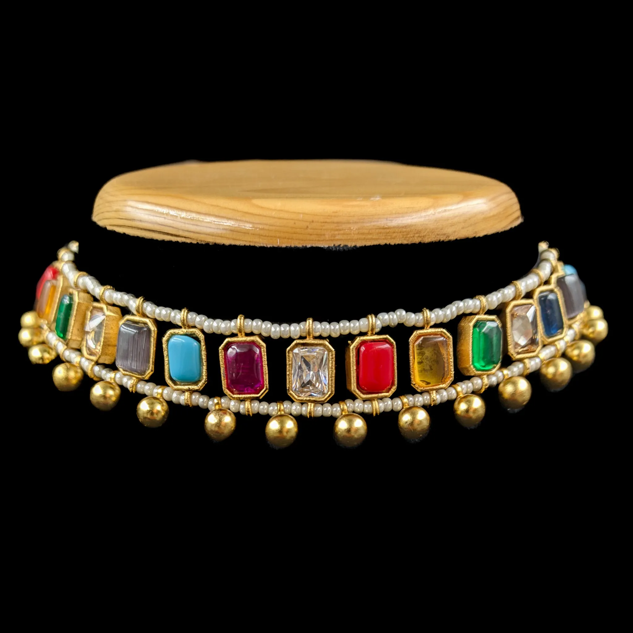 Round Neck Antique Necklace Set 6413-28