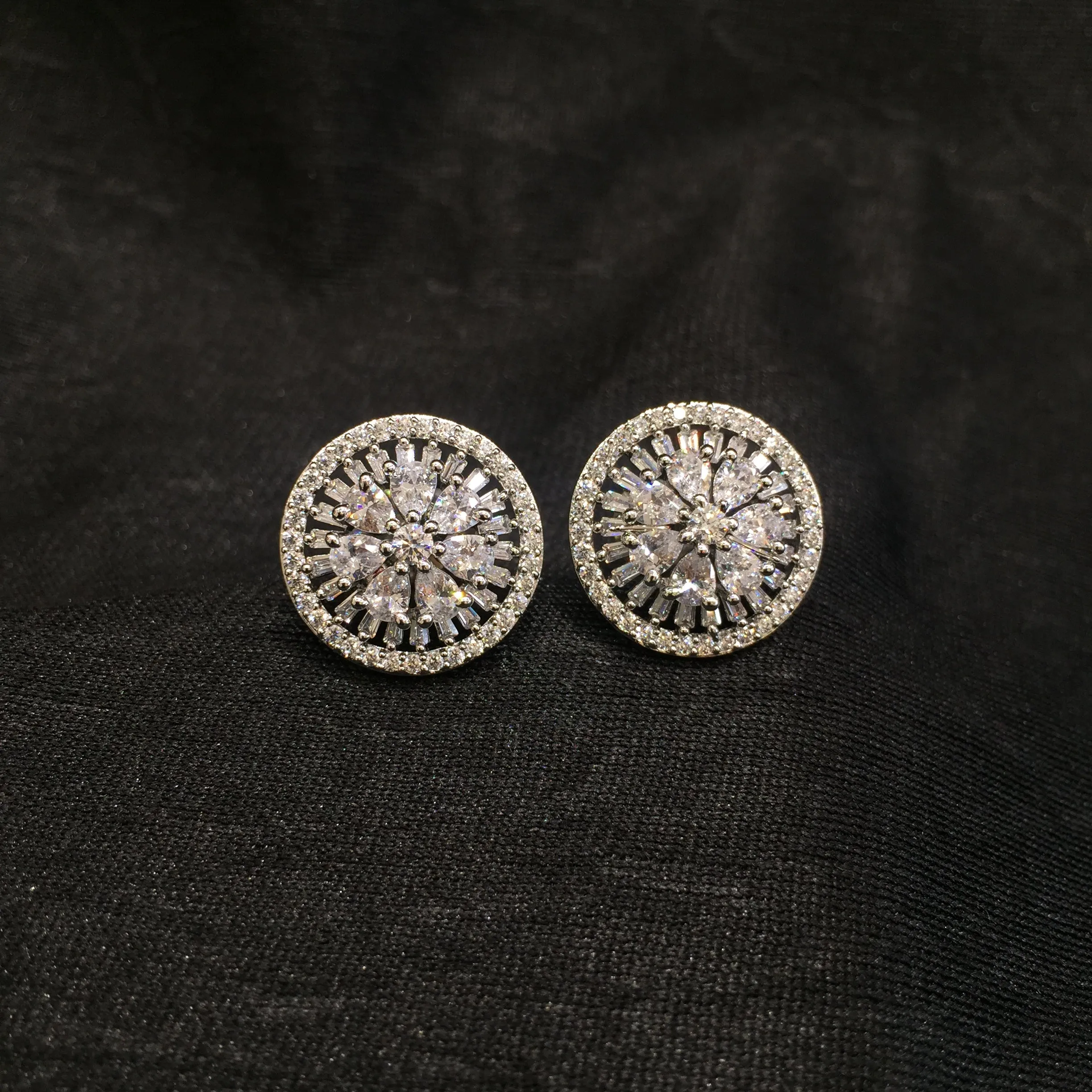 Tops/Studs Zircon/AD Earring 6168-08